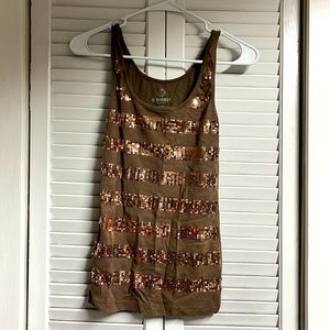 Hot Tank With Gold Sequences